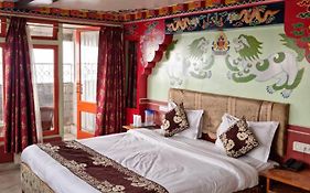 Hotel Seven Seventeen